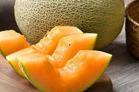 小唐唐吃哈密瓜视频,甜蜜滋味尽收眼底