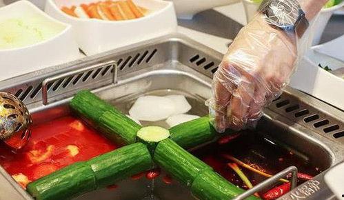 锅底捞吃瓜的视频,揭秘网红美食背后的故事